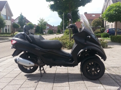 Piaggio MP3 LT Business zwart